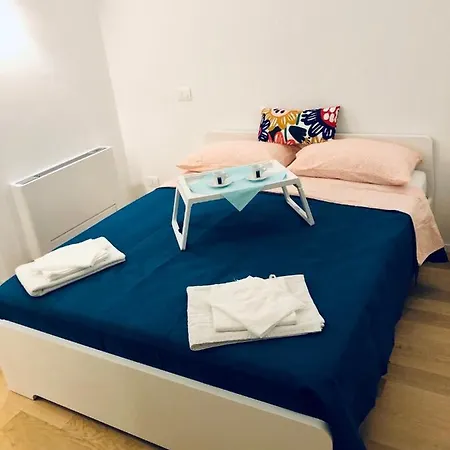 Apartment Ella *